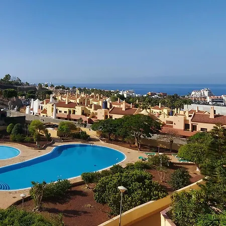 Live Terraza Y Piscina